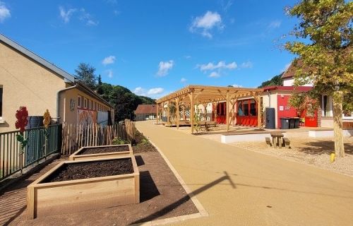 Requalification et désimperméabilisation de deux cours d'école