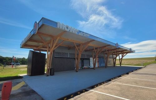 Construction d'un carport pour une station point relais